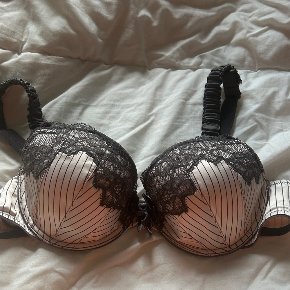 La SENZA Black and Cream Lace Bra